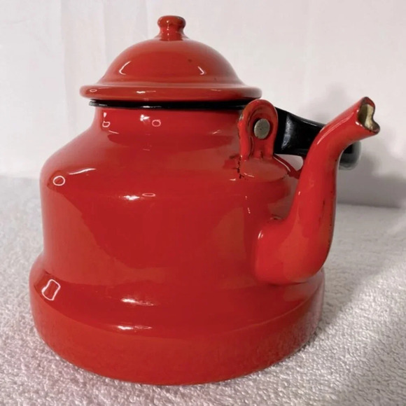 Vintage Red Enamel Kettle Teapot With Handle - Picture 4 of 14